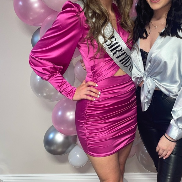 Pink Ruched Dress - Picture 5 of 6